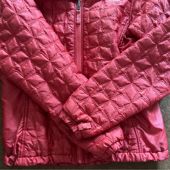 North Face ❤️ Lightweight Puffer Jacket - Picture 8 of 11